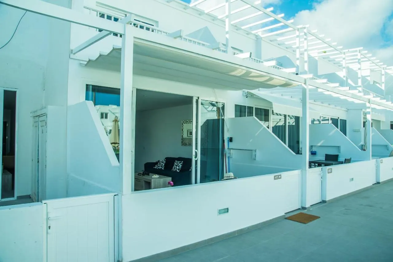 Casa Del Ritmo With Terrace Ac Shared Pool And Free Wifi Appartement Puerto del Carmen  Spanje